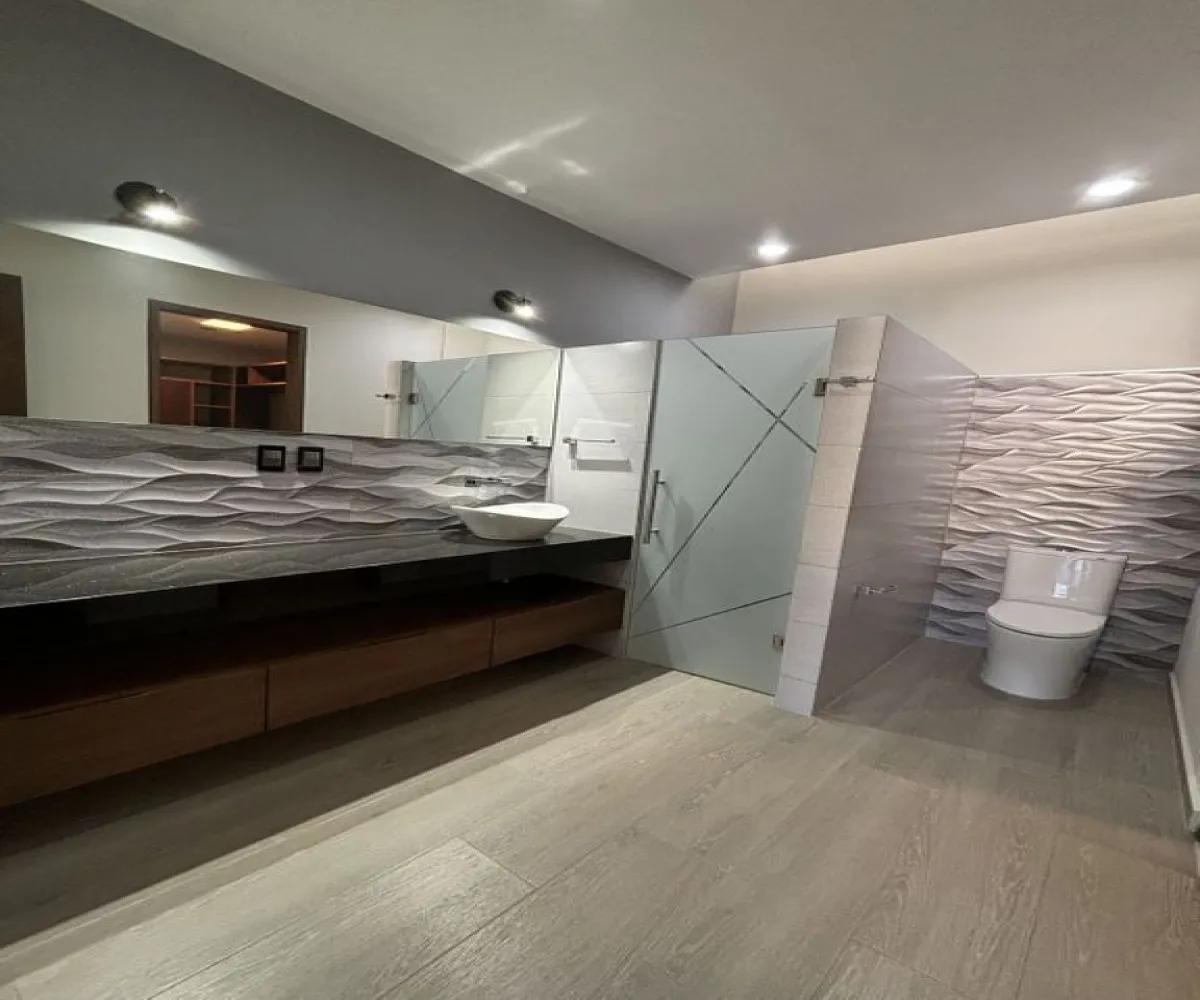 Casa En Venta,Bugambilias,Circuito de las Flores Poniente 3554, Zapopan, Jalisco 45237, 3 Habitaciones,3 Baños,Circuito de las Flores Poniente,2,p6EoedN