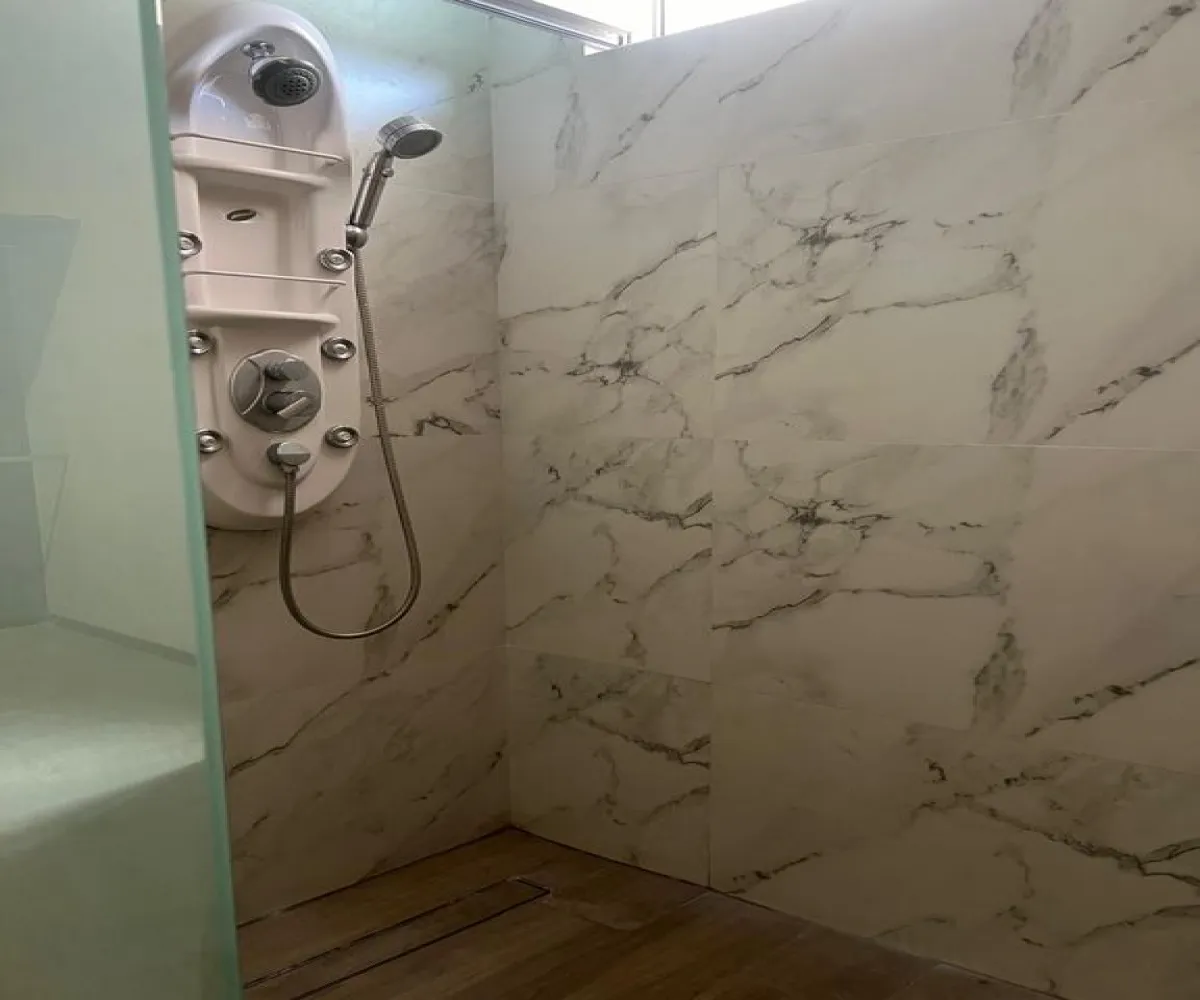 Departamento En Renta,Lomas del Valle,Cancer 3890, Zapopan, Jalisco 45129, 1 Cuarto,1 Baño,Cancer,1,pYwZKyr