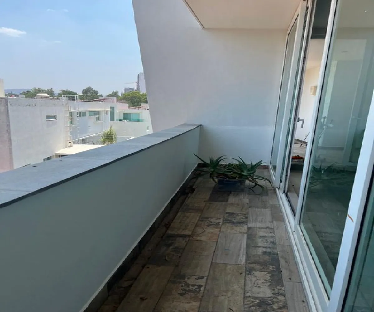 Departamento En Renta,Lomas del Valle,Cancer 3890, Zapopan, Jalisco 45129, 1 Cuarto,1 Baño,Cancer,1,pYwZKyr