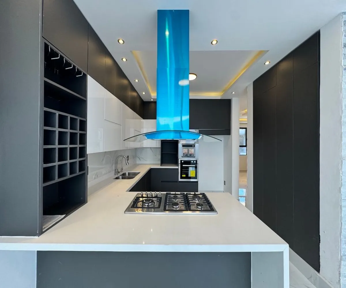 Casa En Venta,Jardines del Vergel,Prolongación Río Blanco 1900, Zapopan, Jalisco 45180, 5 Habitaciones,5 Baños,Prolongación Río Blanco,3,pho4Q9h