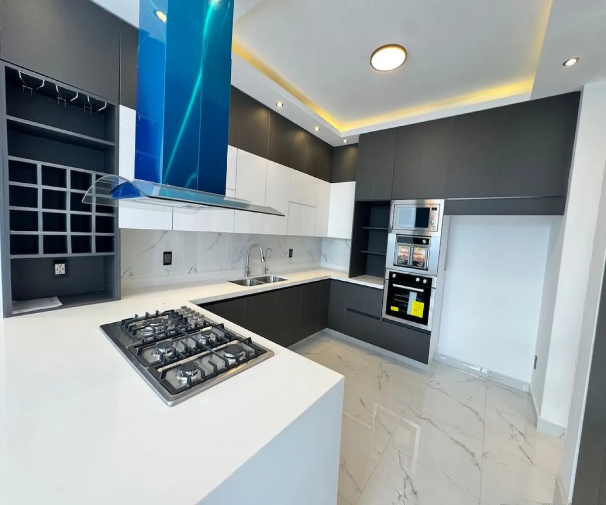 Casa En Venta,Jardines del Vergel,Prolongación Río Blanco 1900, Zapopan, Jalisco 45180, 5 Habitaciones,5 Baños,Prolongación Río Blanco,3,pho4Q9h