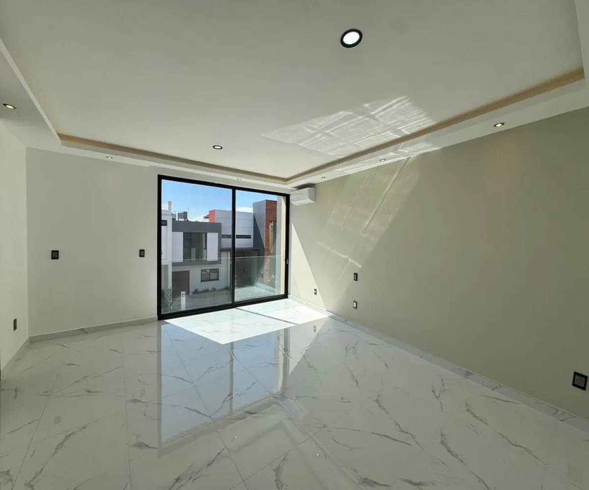 Casa En Venta,Jardines del Vergel,Prolongación Río Blanco 1900, Zapopan, Jalisco 45180, 5 Habitaciones,5 Baños,Prolongación Río Blanco,3,pho4Q9h