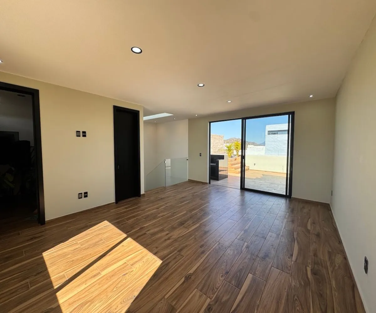 Casa En Venta,Jardines del Vergel,Prolongación Río Blanco 1900, Zapopan, Jalisco 45180, 5 Habitaciones,5 Baños,Prolongación Río Blanco,3,pho4Q9h