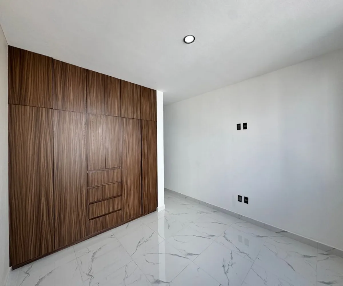 Casa En Venta,Jardines del Vergel,Prolongación Río Blanco 1900, Zapopan, Jalisco 45180, 5 Habitaciones,5 Baños,Prolongación Río Blanco,3,pho4Q9h