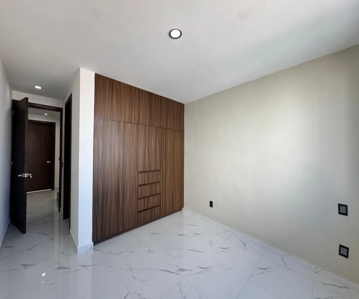 Casa En Venta,Jardines del Vergel,Prolongación Río Blanco 1900, Zapopan, Jalisco 45180, 5 Habitaciones,5 Baños,Prolongación Río Blanco,3,pho4Q9h