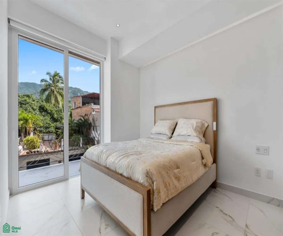 Departamento En Venta,Emiliano Zapata,Lazaro Cardenas 388 Unit 302, Puerto Vallarta, Jalisco 48380, 2 Habitaciones,2 Baños,Lazaro Cardenas,3,MX251045877