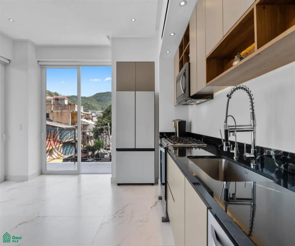 Departamento En Venta,Emiliano Zapata,Lazaro Cardenas 388 Unit 302, Puerto Vallarta, Jalisco 48380, 2 Habitaciones,2 Baños,Lazaro Cardenas,3,MX251045877