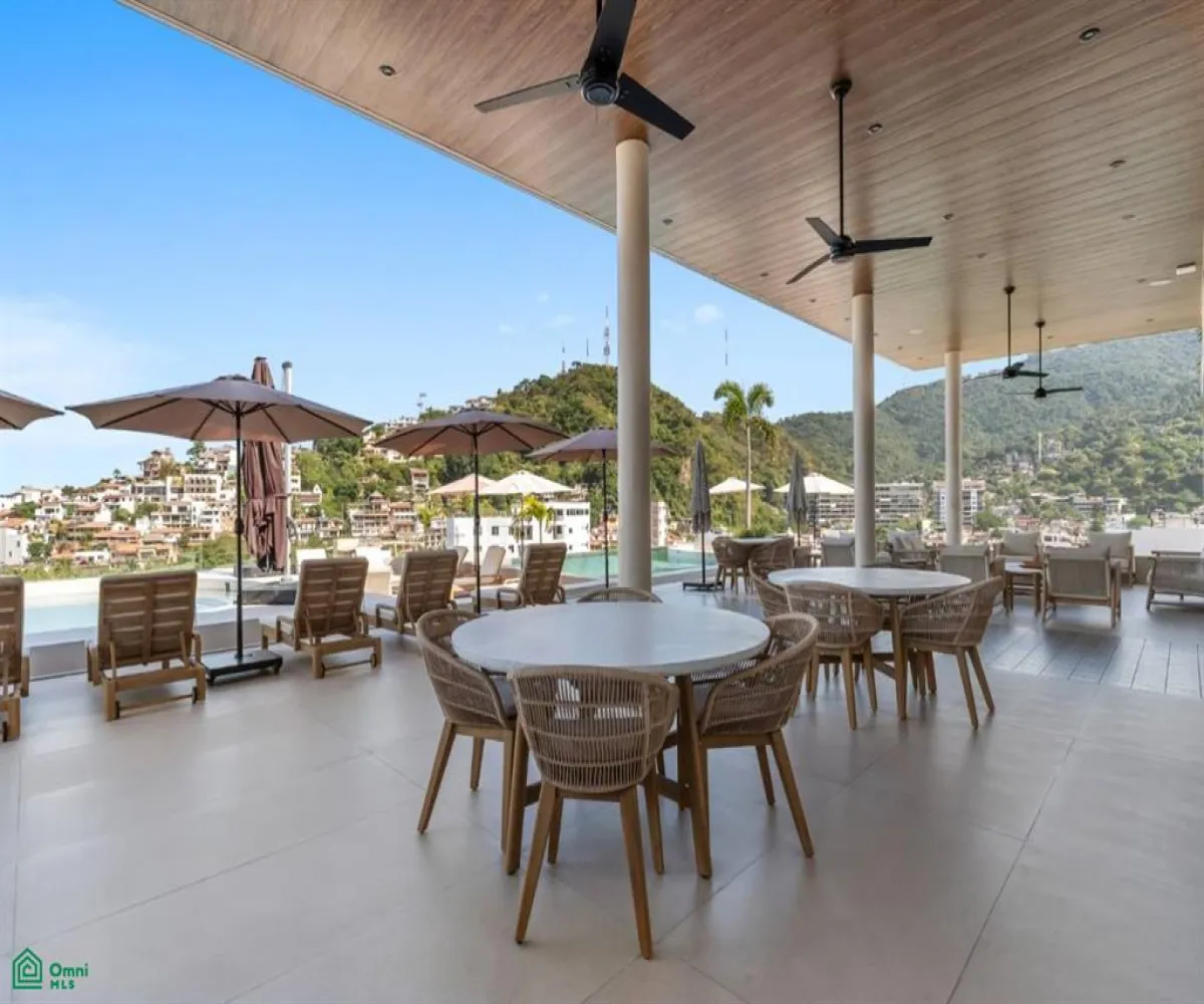 Departamento En Venta,Emiliano Zapata,Lazaro Cardenas 388 Unit 302, Puerto Vallarta, Jalisco 48380, 2 Habitaciones,2 Baños,Lazaro Cardenas,3,MX251045877