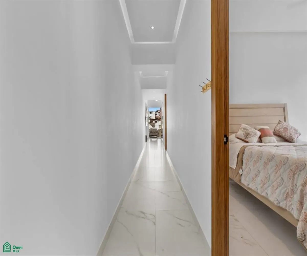 Departamento En Venta,Emiliano Zapata,Lazaro Cardenas 388 Unit 302, Puerto Vallarta, Jalisco 48380, 2 Habitaciones,2 Baños,Lazaro Cardenas,3,MX251045877