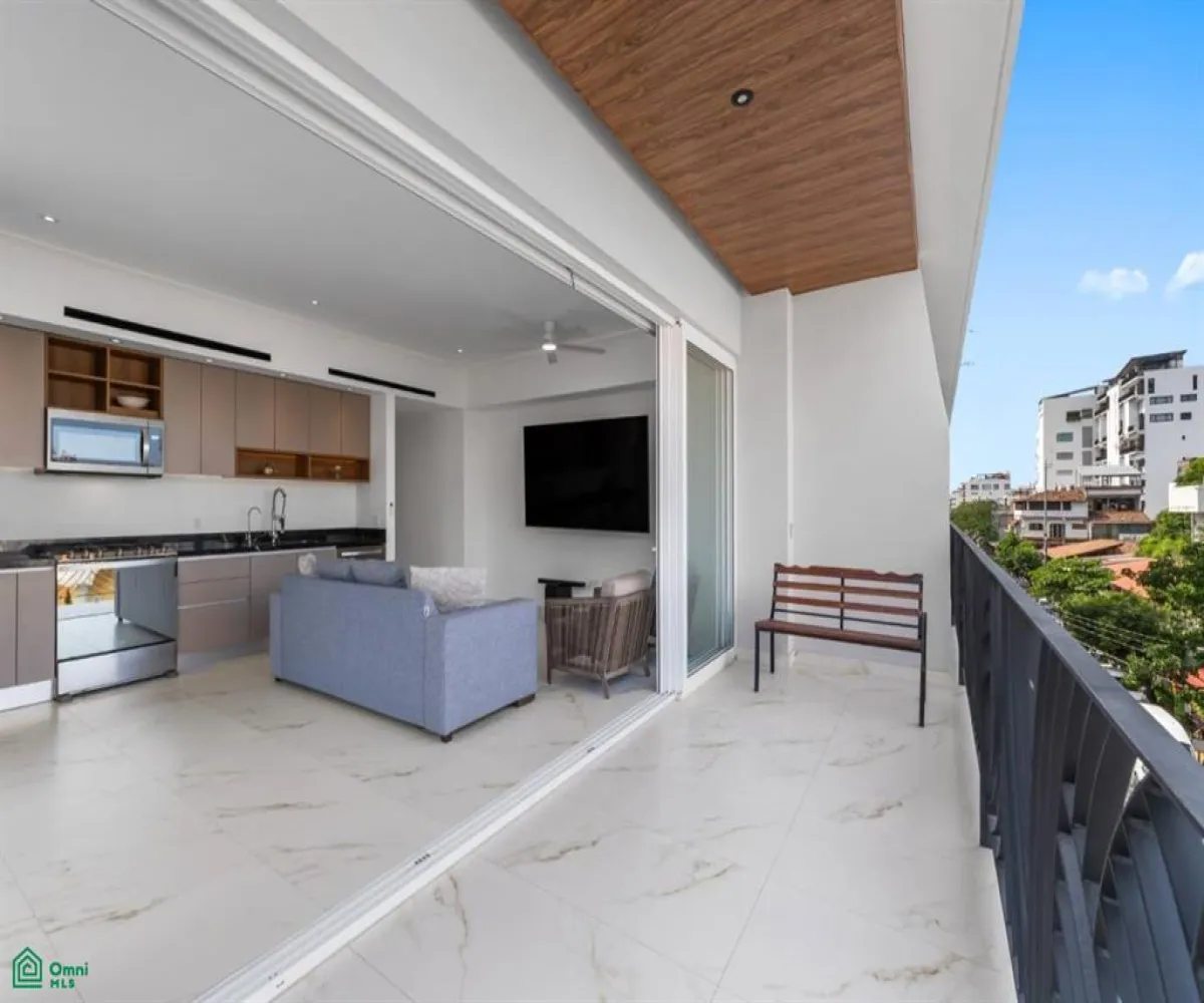 Departamento En Venta,Emiliano Zapata,Lazaro Cardenas 388 Unit 302, Puerto Vallarta, Jalisco 48380, 2 Habitaciones,2 Baños,Lazaro Cardenas,3,MX251045877