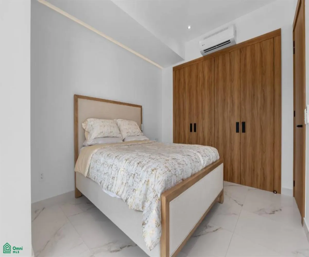 Departamento En Venta,Emiliano Zapata,Lazaro Cardenas 388 Unit 302, Puerto Vallarta, Jalisco 48380, 2 Habitaciones,2 Baños,Lazaro Cardenas,3,MX251045877
