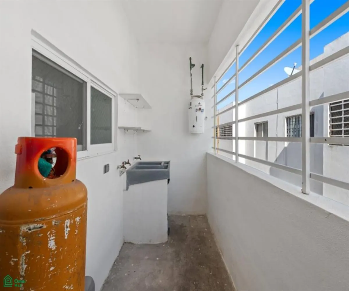 Departamento En Venta,Real Ixtapa,Estero Los Chahuillos 164-C, Puerto Vallarta, Jalisco 48350, 2 Habitaciones,1 Baño,Estero Los Chahuillos,2,MX251046494