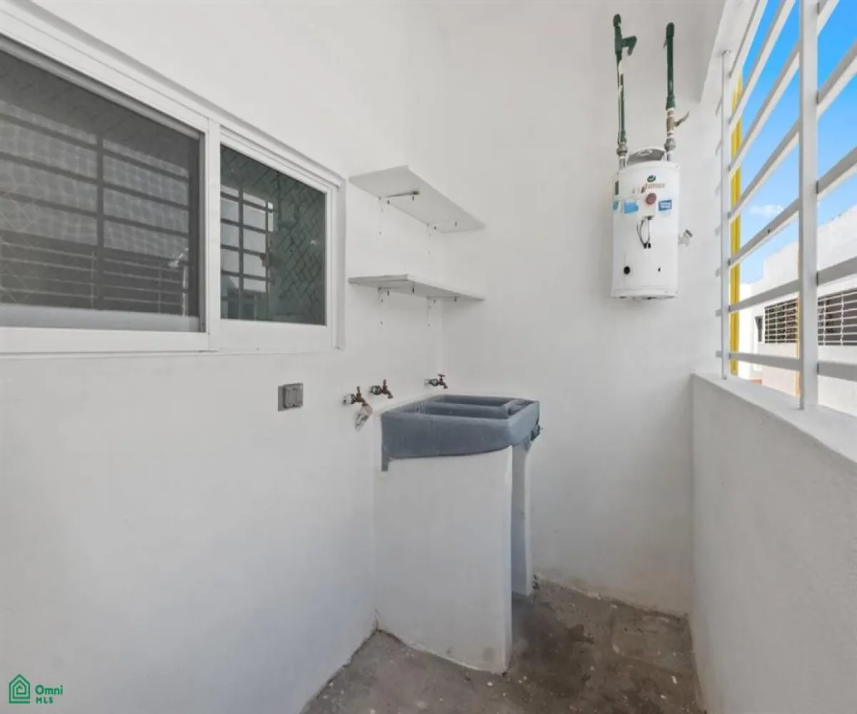 Departamento En Venta,Real Ixtapa,Estero Los Chahuillos 164-C, Puerto Vallarta, Jalisco 48350, 2 Habitaciones,1 Baño,Estero Los Chahuillos,2,MX251046494