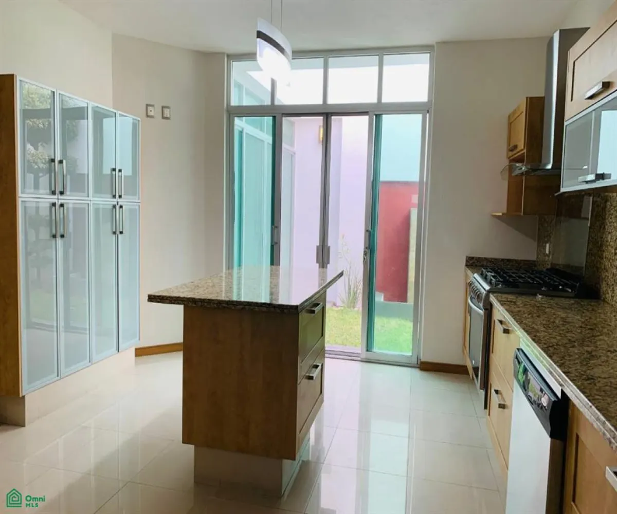 Casa En Renta,Jardín Real,Jardín De La Diligencia 237, Zapopan, Jalisco 45136, 3 Habitaciones,3 Baños,Jardín De La Diligencia,2,MX251046704