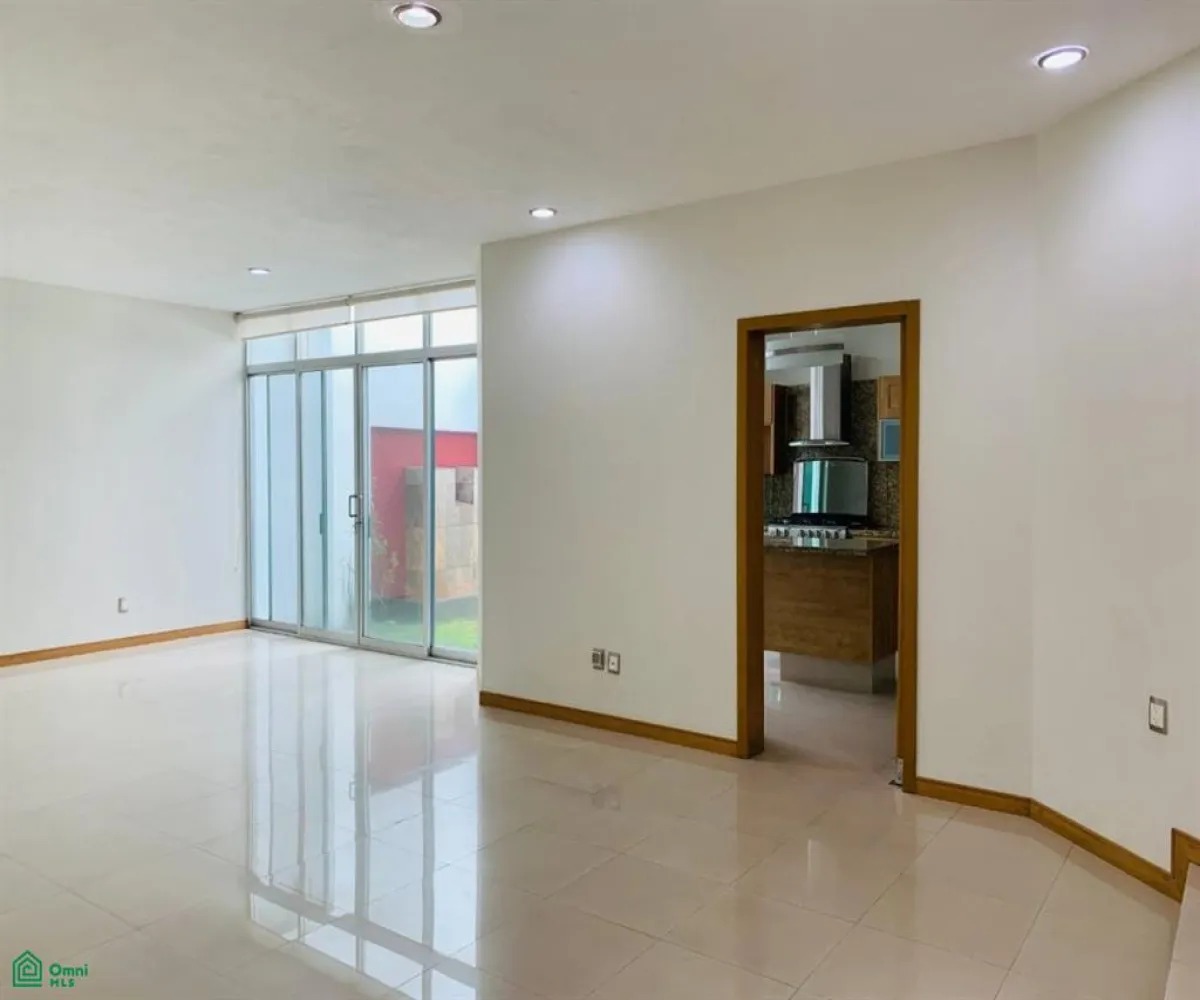 Casa En Renta,Jardín Real,Jardín De La Diligencia 237, Zapopan, Jalisco 45136, 3 Habitaciones,3 Baños,Jardín De La Diligencia,2,MX251046704