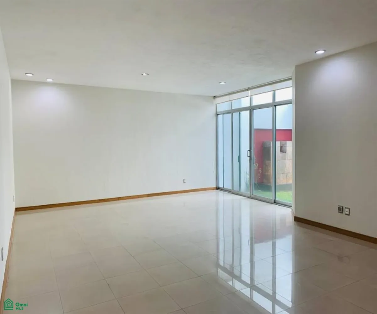 Casa En Renta,Jardín Real,Jardín De La Diligencia 237, Zapopan, Jalisco 45136, 3 Habitaciones,3 Baños,Jardín De La Diligencia,2,MX251046704