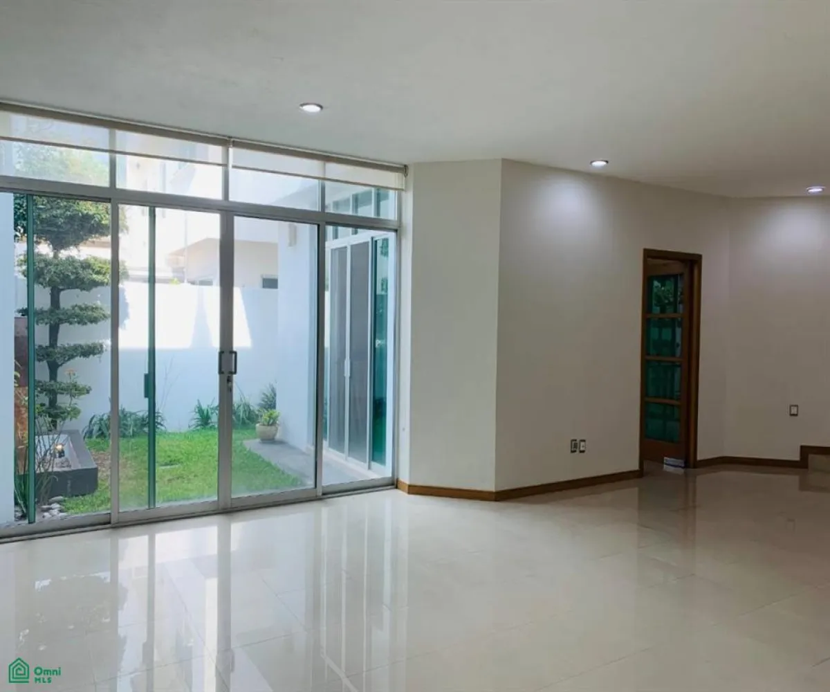 Casa En Renta,Jardín Real,Jardín De La Diligencia 237, Zapopan, Jalisco 45136, 3 Habitaciones,3 Baños,Jardín De La Diligencia,2,MX251046704