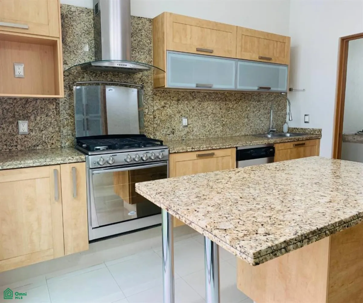 Casa En Renta,Jardín Real,Jardín De La Diligencia 237, Zapopan, Jalisco 45136, 3 Habitaciones,3 Baños,Jardín De La Diligencia,2,MX251046704