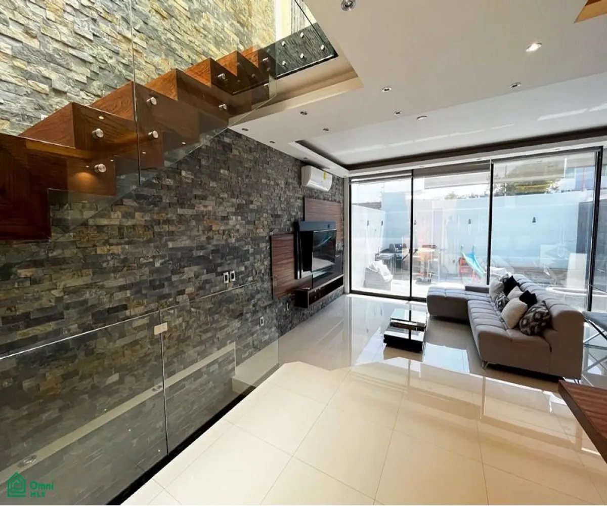 Casa En Renta,Fraccionamiento Valle Imperial,Circuito Imperio Maya Poniente 186 coto 19 19, Zapopan, Jalisco 45134, 3 Habitaciones,2 Baños,Circuito Imperio Maya Poniente 186 coto 19,3,MX251046819