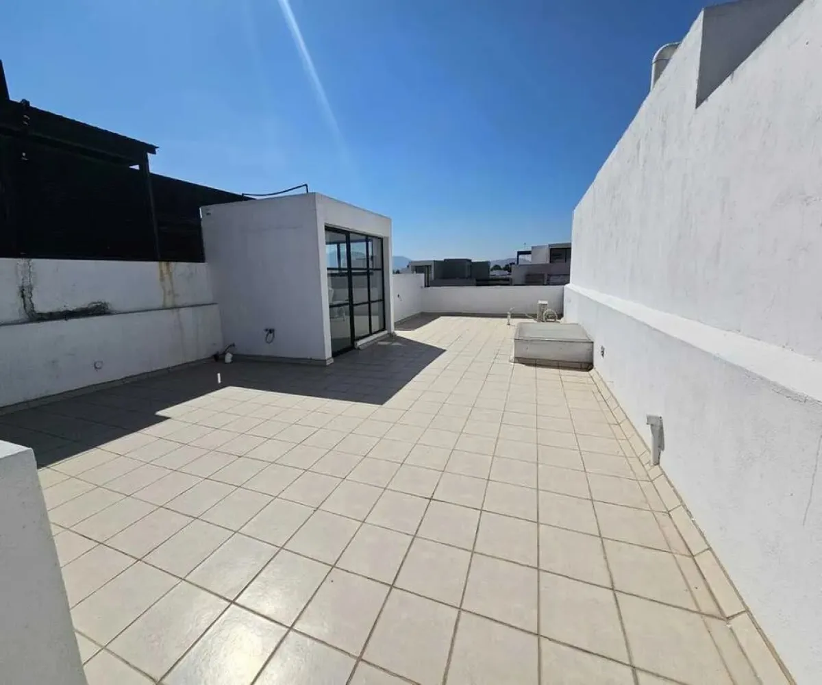 Casa En Venta,Los Gavilanes,Avenida Punto Sur S/N 96, Tlajomulco de Zúñiga, Jalisco 45645, 3 Habitaciones,3 Baños,Avenida Punto Sur,1,pVazevQ