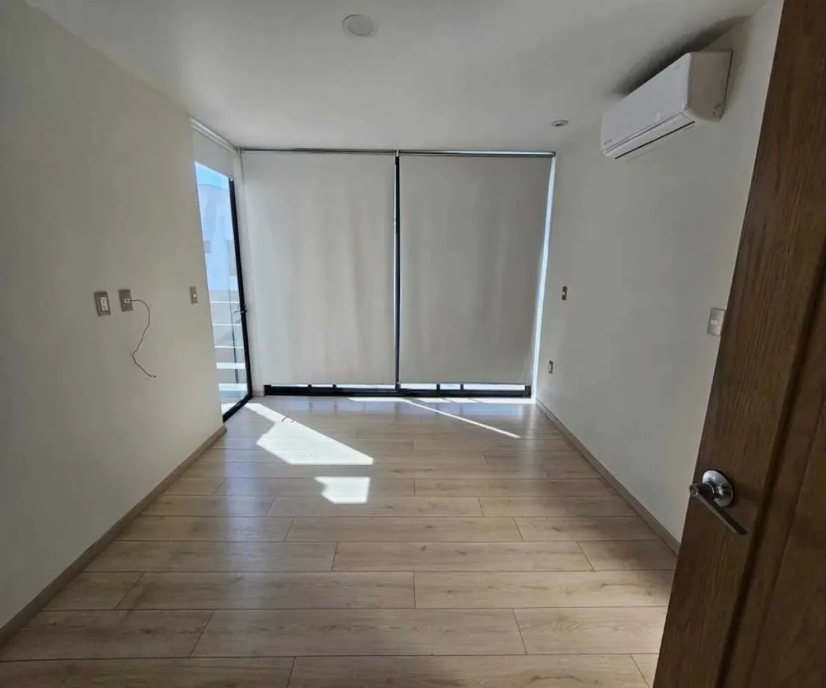 Casa En Venta,Los Gavilanes,Avenida Punto Sur S/N 96, Tlajomulco de Zúñiga, Jalisco 45645, 3 Habitaciones,3 Baños,Avenida Punto Sur,1,pVazevQ