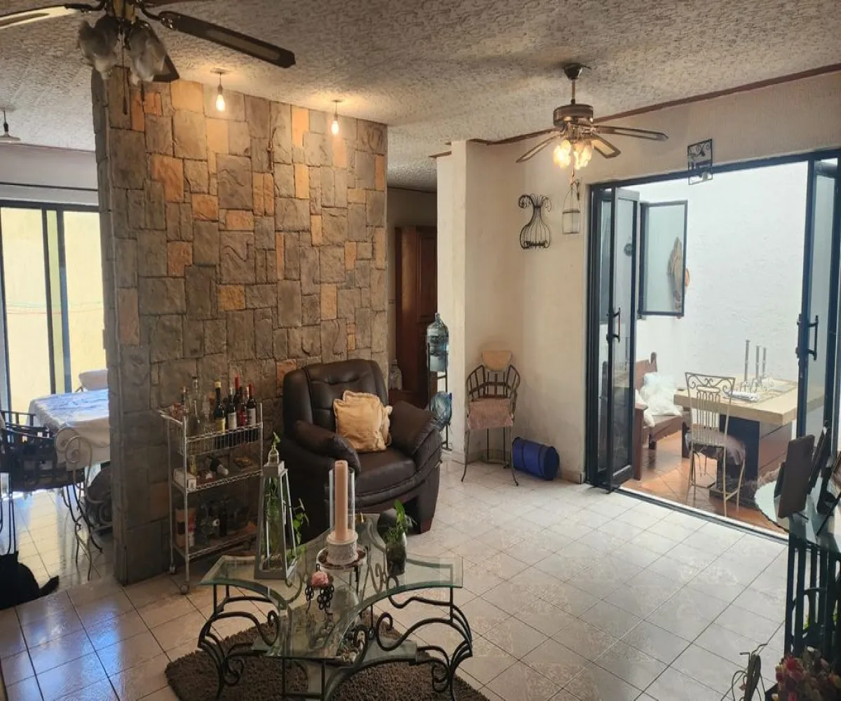 Casa En Venta,La Tuzania,Mirasol 922, Zapopan, Jalisco 45138, 4 Habitaciones,2 Baños,Mirasol,1,p9bsRZZ