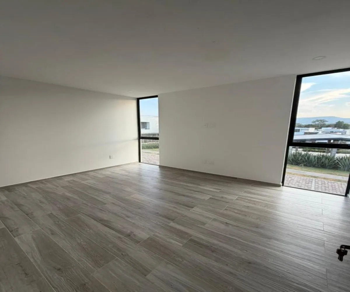 Casa En Venta,Bosques Vallarta,Cto. de Bosque 493, Zapopan, Jalisco 45134, 1 Cuarto,1 Baño,Cto. de Bosque,1,pl7JO5Y