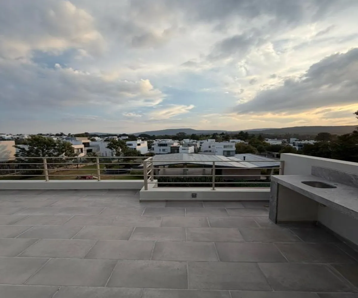 Casa En Venta,Bosques Vallarta,Cto. de Bosque 493, Zapopan, Jalisco 45134, 1 Cuarto,1 Baño,Cto. de Bosque,1,pl7JO5Y