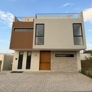 Casa En Venta,Bosques Vallarta,Cto. de Bosque 493, Zapopan, Jalisco 45134, 1 Cuarto,1 Baño,Cto. de Bosque,1,pl7JO5Y