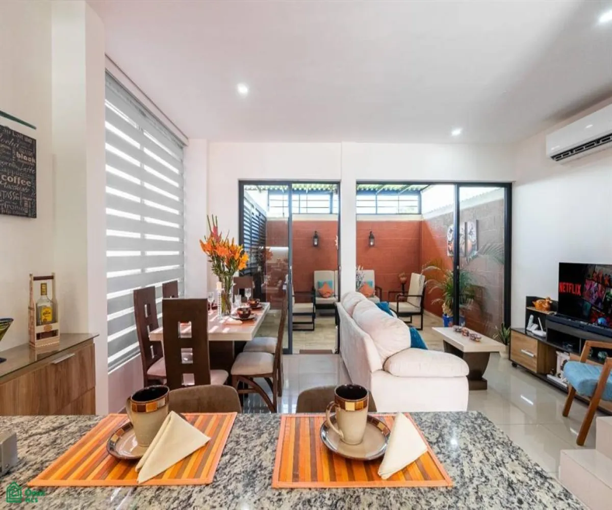 Casa En Venta,De las Juntas Delegación,Joaquin Amaro 520 Casa 63, Puerto Vallarta, Jalisco 48291, 3 Habitaciones,2 Baños,Joaquin Amaro,2,MX251047038