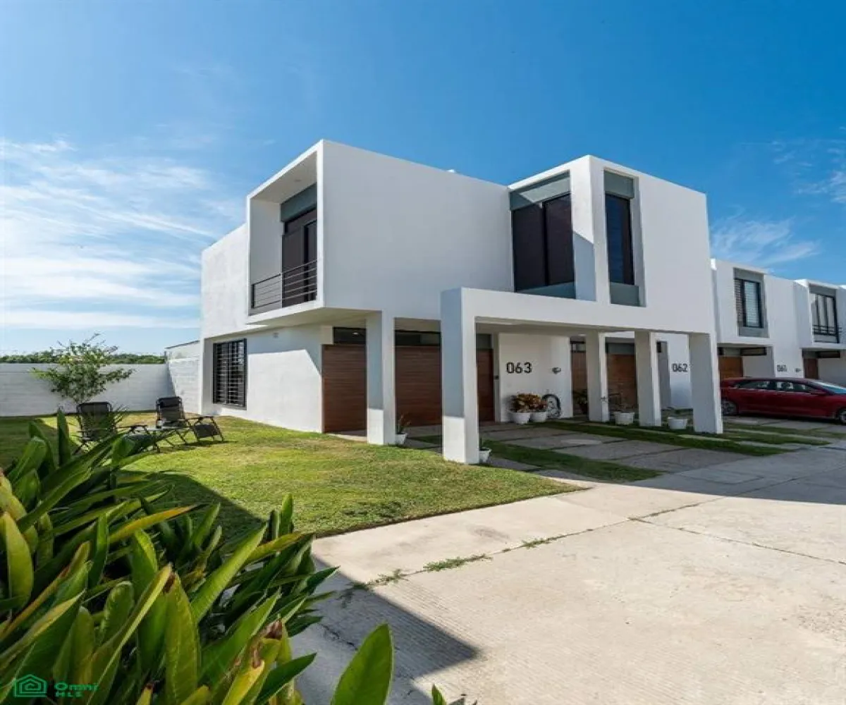 Casa En Venta,De las Juntas Delegación,Joaquin Amaro 520 Casa 63, Puerto Vallarta, Jalisco 48291, 3 Habitaciones,2 Baños,Joaquin Amaro,2,MX251047038