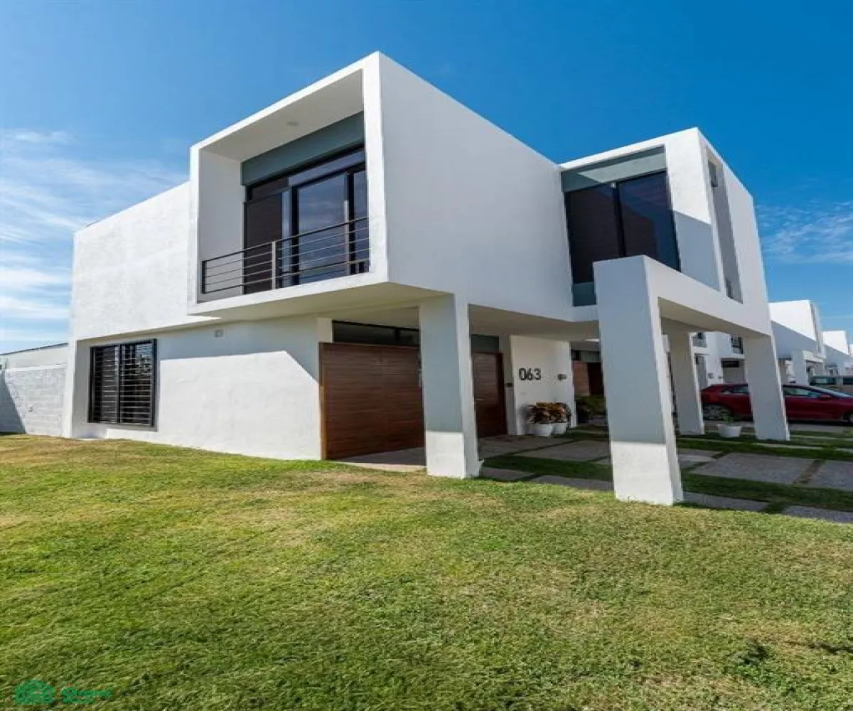 Casa En Venta,De las Juntas Delegación,Joaquin Amaro 520 Casa 63, Puerto Vallarta, Jalisco 48291, 3 Habitaciones,2 Baños,Joaquin Amaro,2,MX251047038