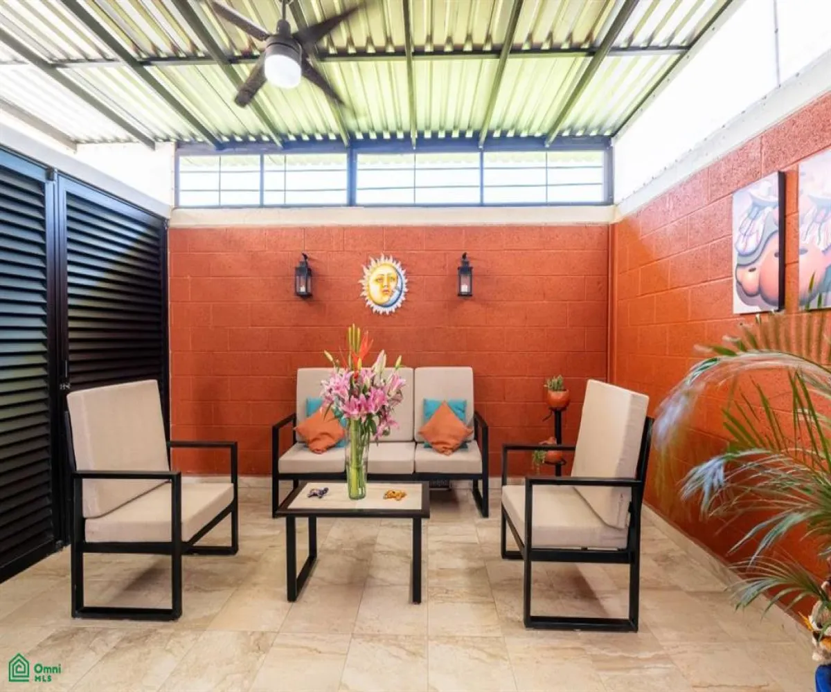 Casa En Venta,De las Juntas Delegación,Joaquin Amaro 520 Casa 63, Puerto Vallarta, Jalisco 48291, 3 Habitaciones,2 Baños,Joaquin Amaro,2,MX251047038