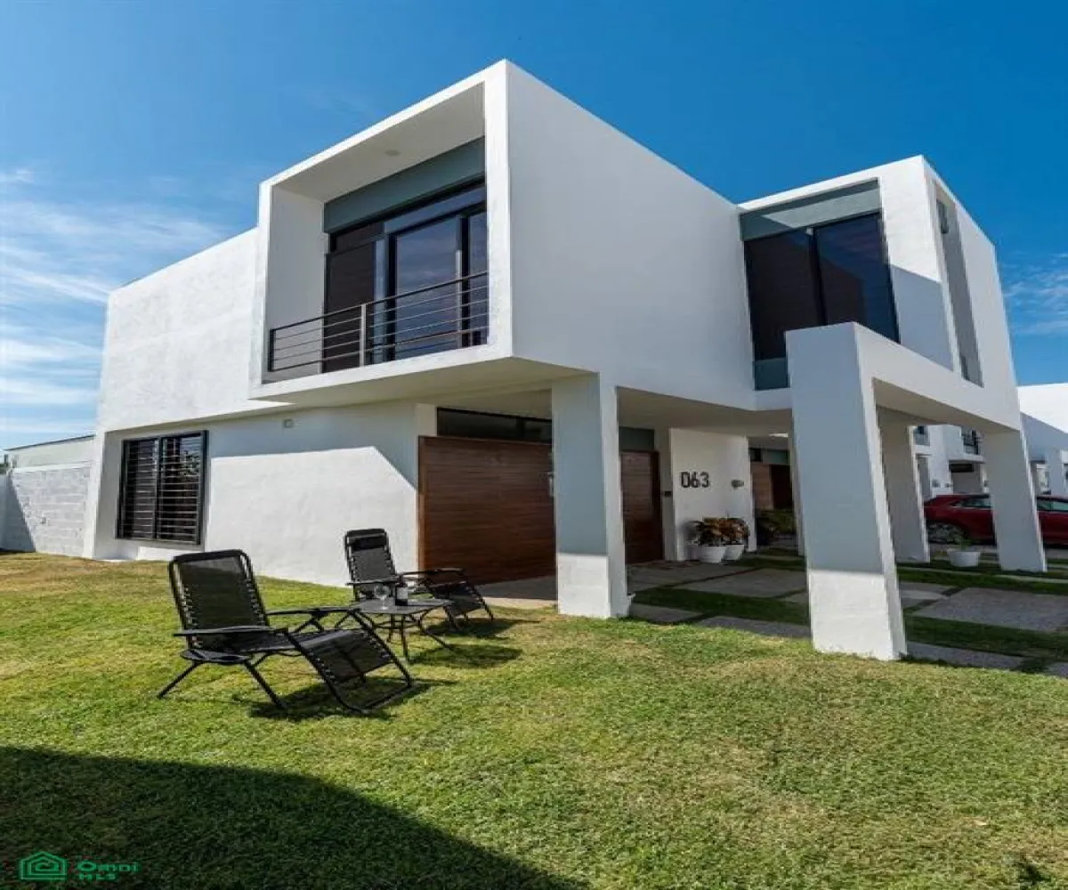 Casa En Venta,De las Juntas Delegación,Joaquin Amaro 520 Casa 63, Puerto Vallarta, Jalisco 48291, 3 Habitaciones,2 Baños,Joaquin Amaro,2,MX251047038