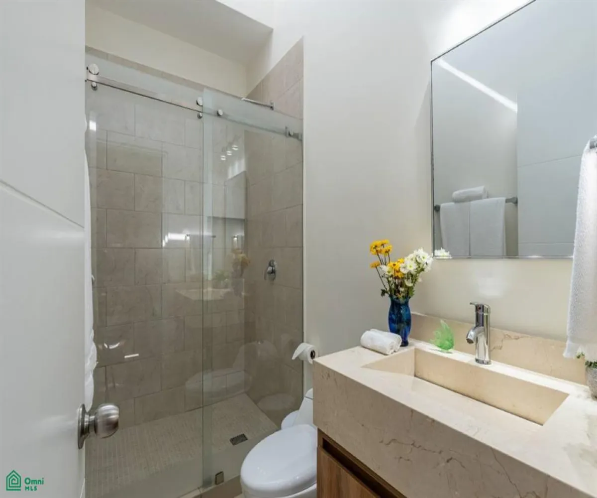 Casa En Venta,De las Juntas Delegación,Joaquin Amaro 520 Casa 63, Puerto Vallarta, Jalisco 48291, 3 Habitaciones,2 Baños,Joaquin Amaro,2,MX251047038