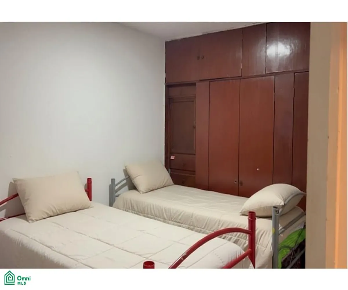 Casa En Venta,Jardines De La Cruz,Calle Isla Guayana 1955, Guadalajara, Jalisco 44549, 4 Habitaciones,2 Baños,Calle Isla Guayana,2,MX251047441