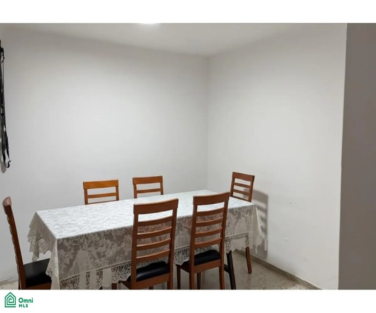 Casa En Venta,Jardines De La Cruz,Calle Isla Guayana 1955, Guadalajara, Jalisco 44549, 4 Habitaciones,2 Baños,Calle Isla Guayana,2,MX251047441