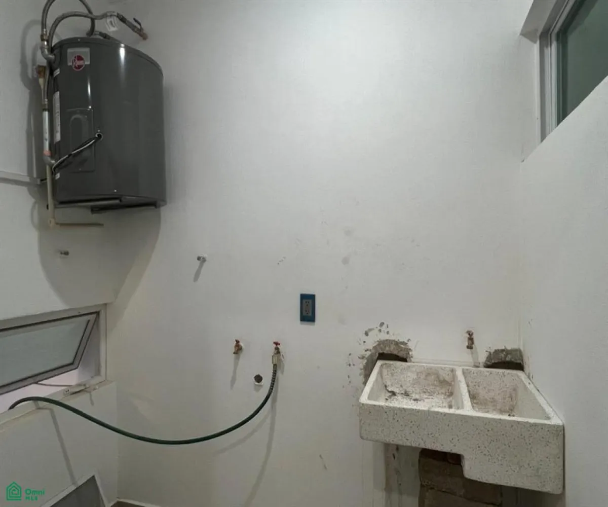 Departamento En Renta,Jardines Del Sol,Avenida prado de los laureles 4295, Zapopan, Jalisco 45050, 2 Habitaciones,2 Baños,Avenida prado de los laureles,1,MX251047554