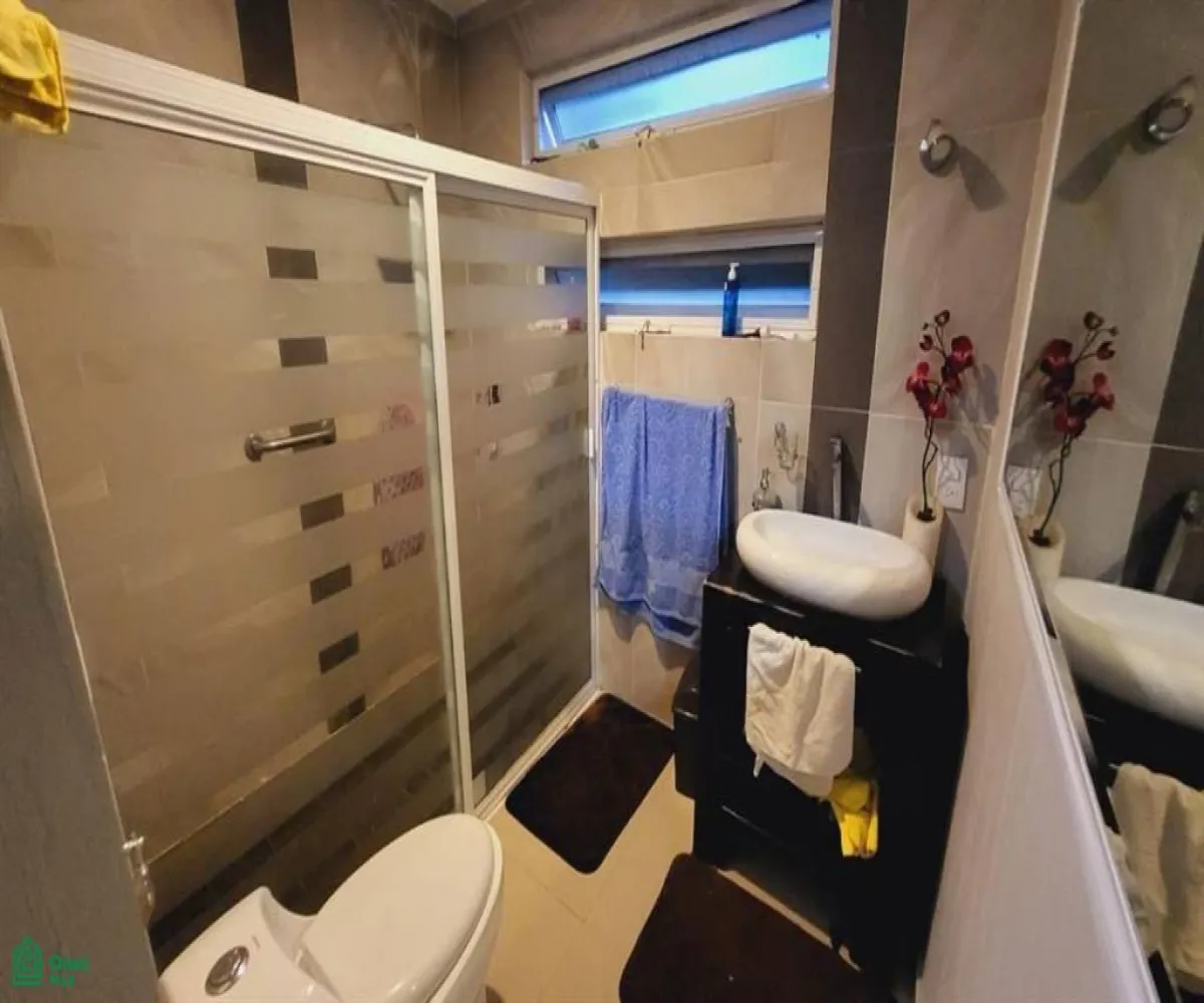 Casa En Venta,Jardines de La Cruz 1a. Sección,Isla Candia 3122, Guadalajara, Jalisco 44950, 4 Habitaciones,4 Baños,Isla Candia,3,MX251047555