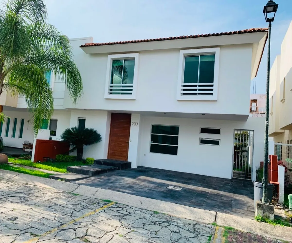 Casa En Renta,Jardín Real,Jardín De Las Diligencias S/N 237, Zapopan, Jalisco 45136, 3 Habitaciones,3 Baños,Jardín De Las Diligencias,1,pcqSVur