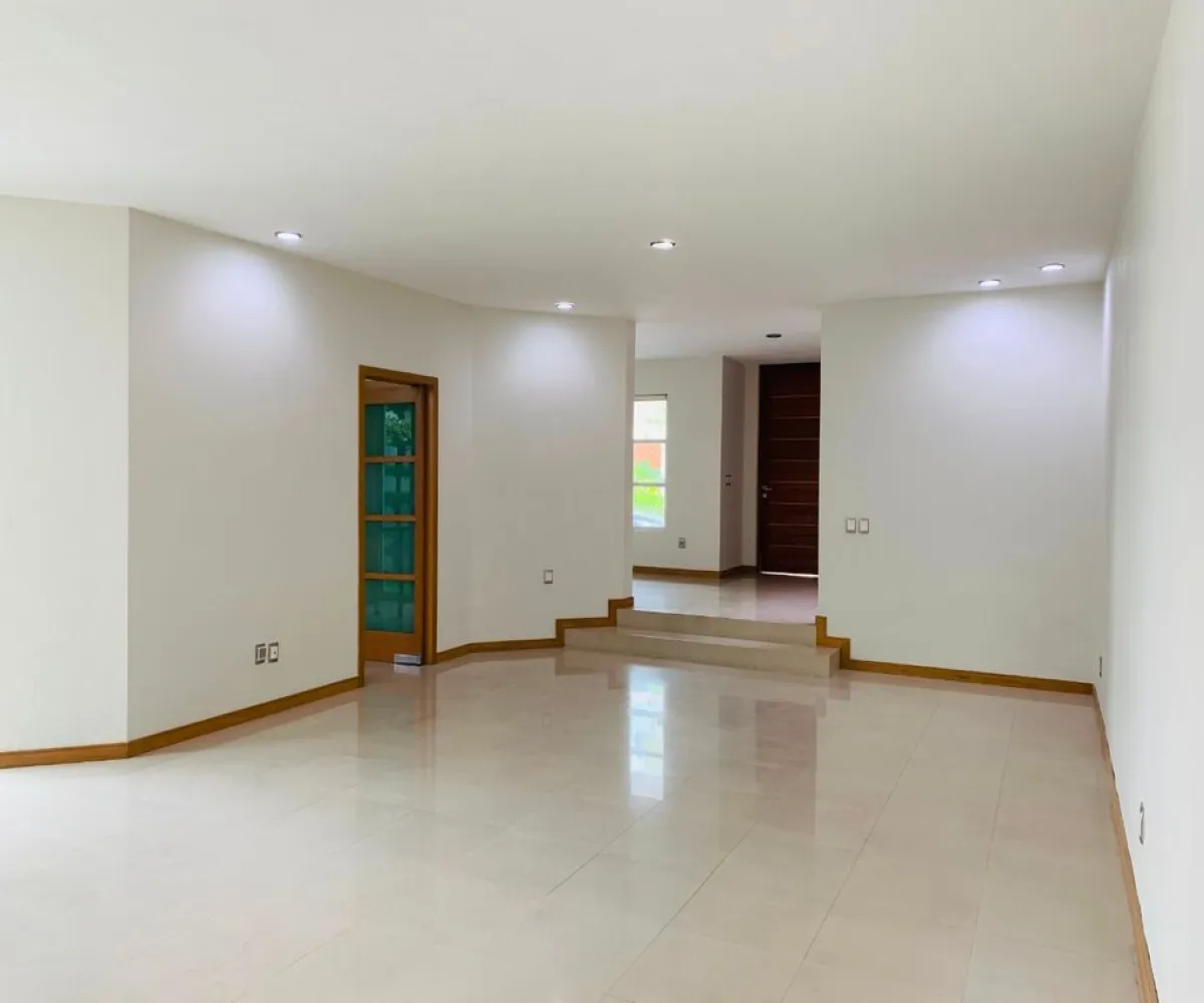 Casa En Renta,Jardín Real,Jardín De Las Diligencias S/N 237, Zapopan, Jalisco 45136, 3 Habitaciones,3 Baños,Jardín De Las Diligencias,1,pcqSVur
