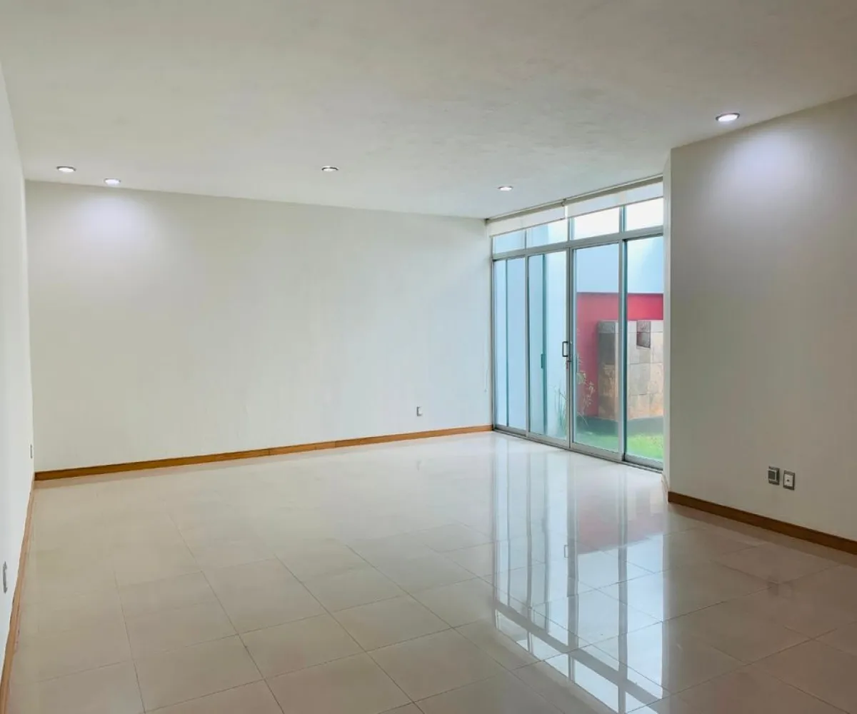 Casa En Renta,Jardín Real,Jardín De Las Diligencias S/N 237, Zapopan, Jalisco 45136, 3 Habitaciones,3 Baños,Jardín De Las Diligencias,1,pcqSVur