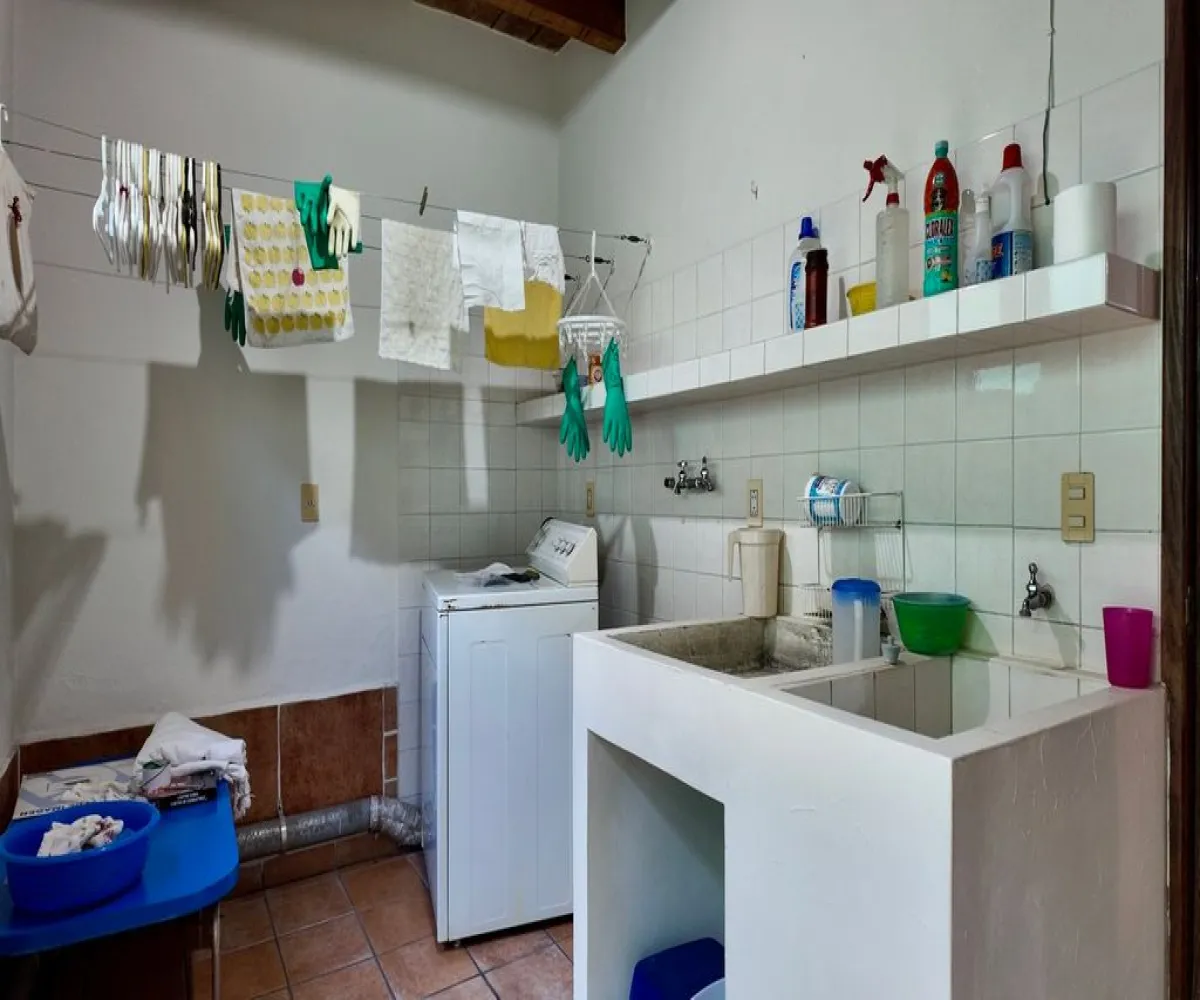 Casa En Venta,Bosques de La Victoria,Isla Mujeres 2852, Guadalajara, Jalisco 44530, 3 Habitaciones,3 Baños,Isla Mujeres,2,pRJ5RXT