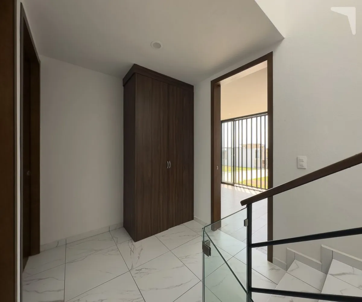 Casa En Venta,Capital Norte,Avenida F 5250 142, Zapopan, Jalisco 45134, 3 Habitaciones,4 Baños,Avenida F,3,pRM2ftL