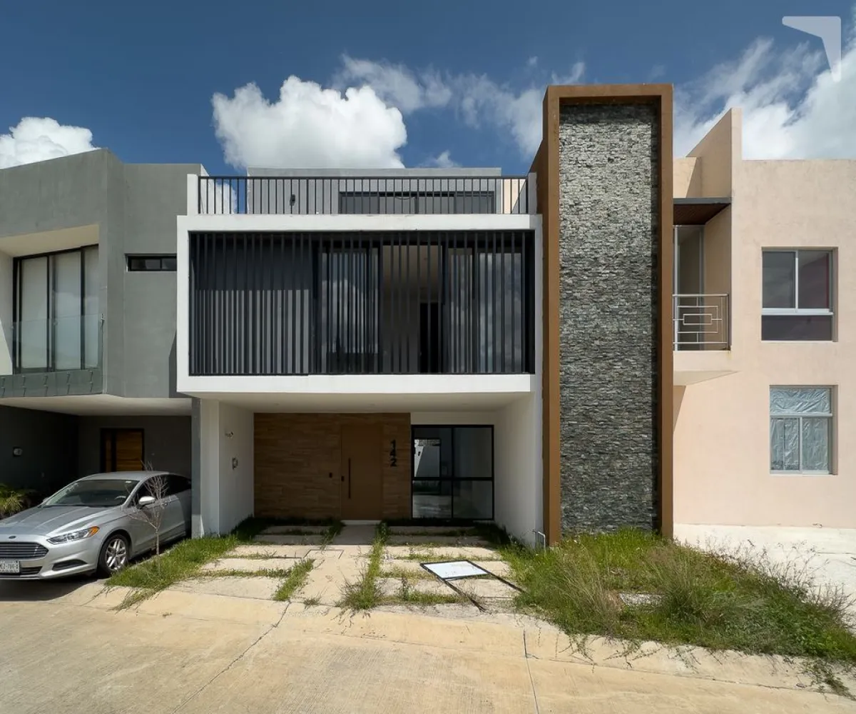 Casa En Venta,Capital Norte,Avenida F 5250 142, Zapopan, Jalisco 45134, 3 Habitaciones,4 Baños,Avenida F,3,pRM2ftL