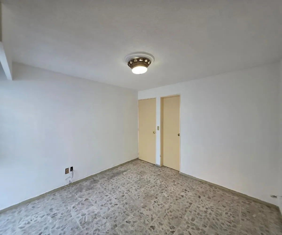 Casa En Renta,Independencia Oriente,Montes Urales 1338, Guadalajara, Jalisco 44340, 4 Habitaciones,3 Baños,Montes Urales,1,pdS6HXT