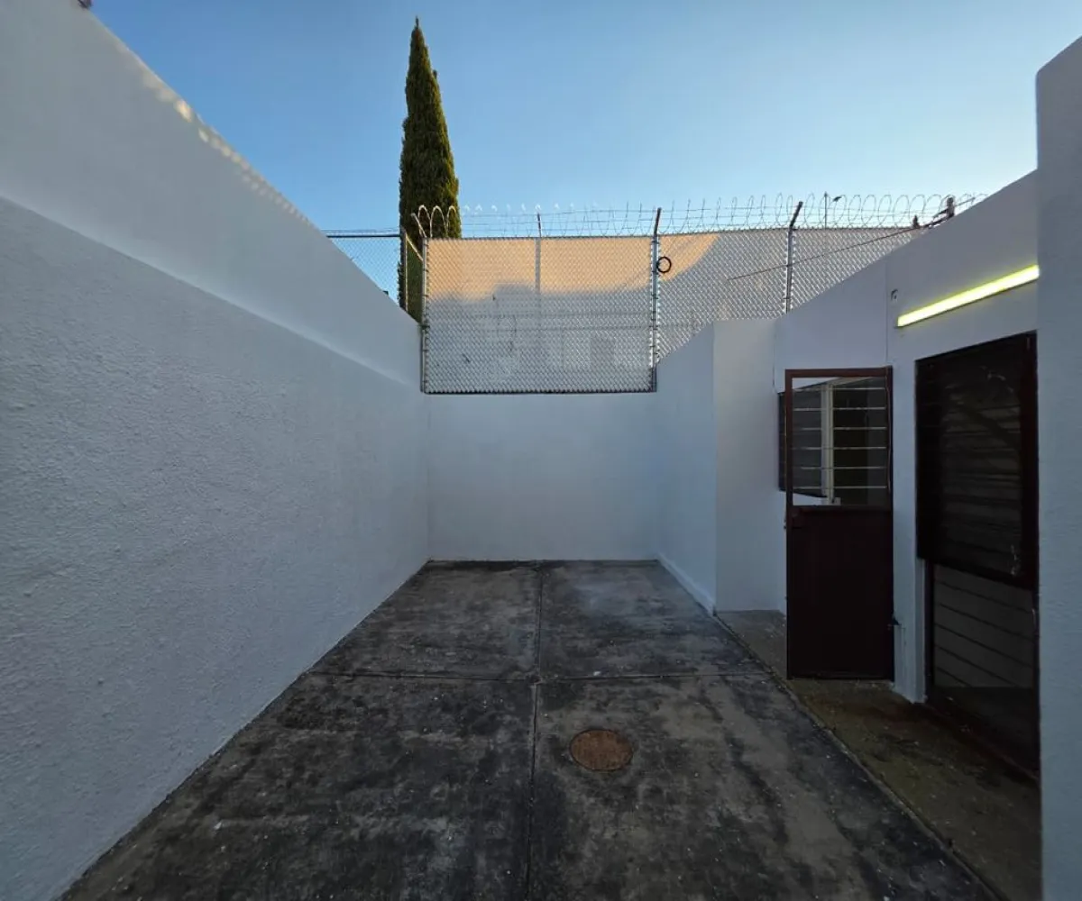 Casa En Renta,Independencia Oriente,Montes Urales 1338, Guadalajara, Jalisco 44340, 4 Habitaciones,3 Baños,Montes Urales,1,pdS6HXT