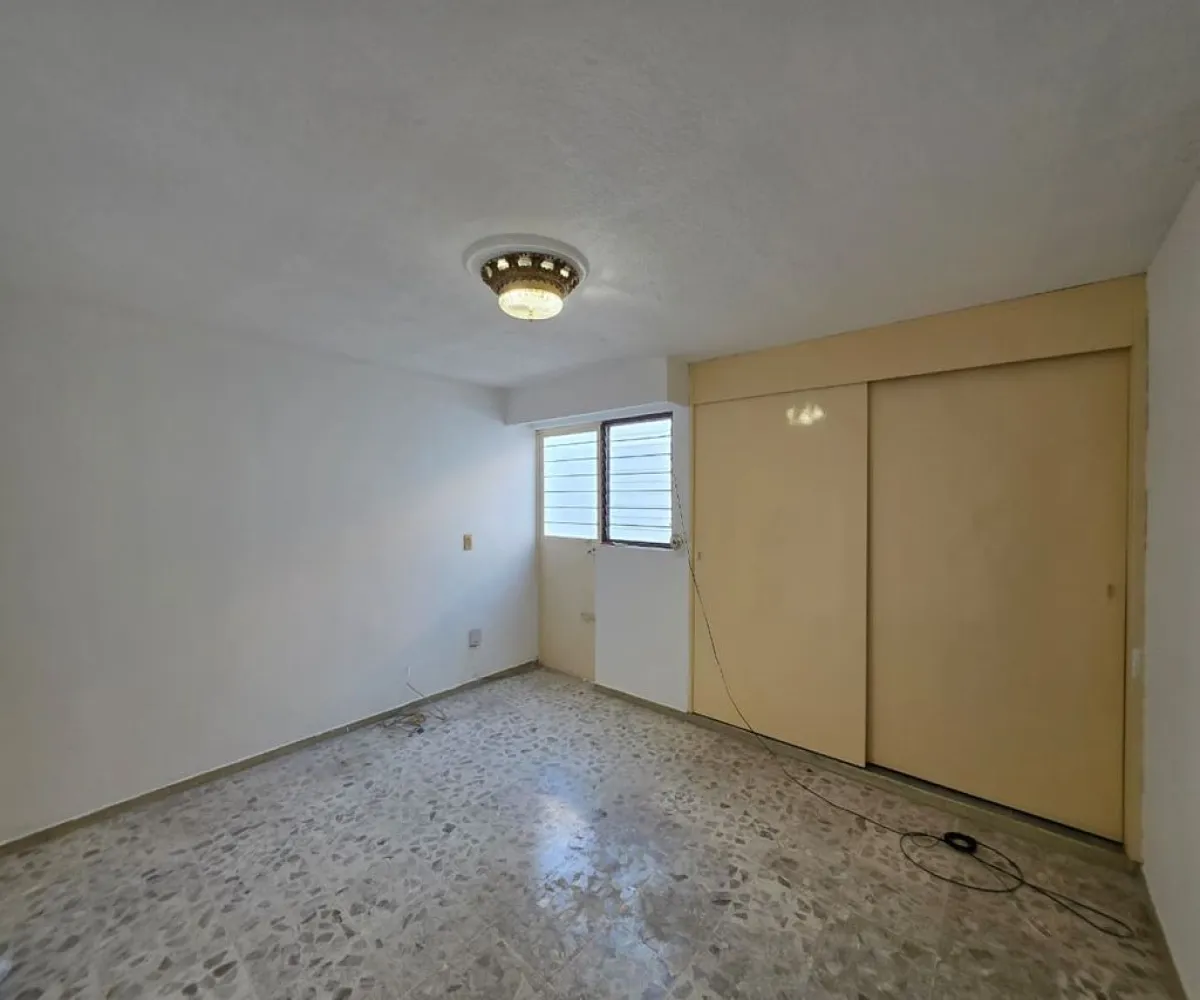 Casa En Renta,Independencia Oriente,Montes Urales 1338, Guadalajara, Jalisco 44340, 4 Habitaciones,3 Baños,Montes Urales,1,pdS6HXT