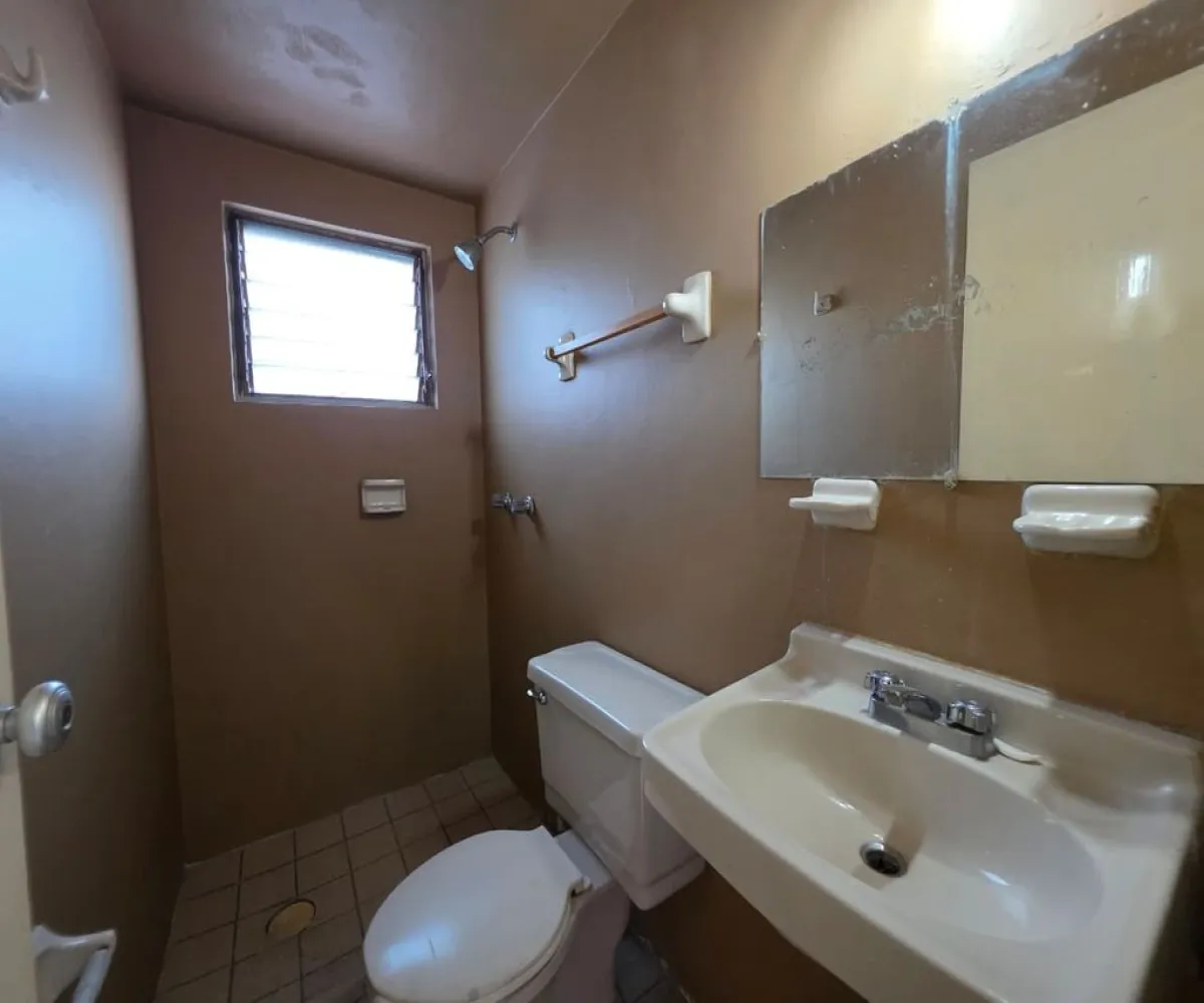 Casa En Renta,Independencia Oriente,Montes Urales 1338, Guadalajara, Jalisco 44340, 4 Habitaciones,3 Baños,Montes Urales,1,pdS6HXT