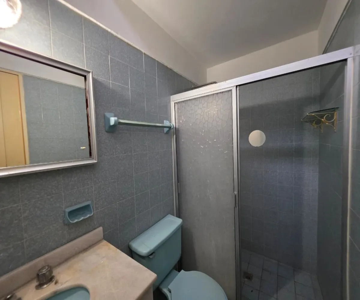 Casa En Renta,Independencia Oriente,Montes Urales 1338, Guadalajara, Jalisco 44340, 4 Habitaciones,3 Baños,Montes Urales,1,pdS6HXT